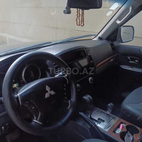 Mitsubishi Pajero 2007, 241,000 km - 3.0 л - Bakı