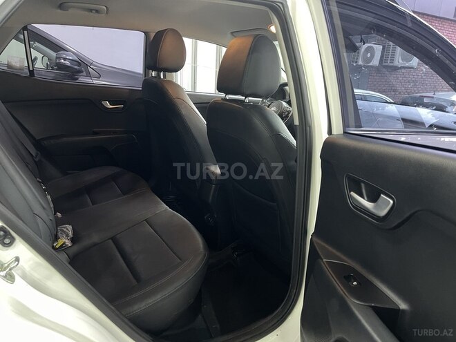 Kia Stonic 2018, 167,000 km - 1.6 l - Sumqayıt