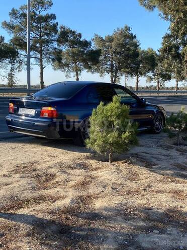 BMW 525 2000, 300,000 km - 2.5 л - Bakı