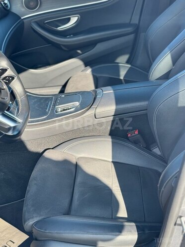 Mercedes E 300 4MATIC 2022, 54,800 km - 2.0 l - Sumqayıt