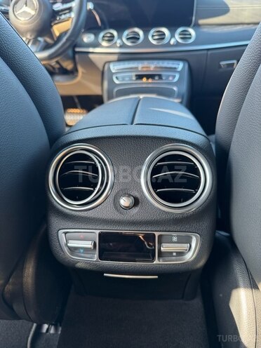 Mercedes E 300 4MATIC 2022, 54,800 km - 2.0 l - Sumqayıt