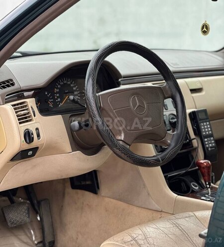 Mercedes E 230 1996, 331,125 km - 2.3 l - Bakı
