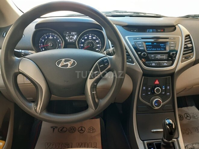 Hyundai Elantra 2015, 143,000 km - 1.8 л - Yevlax