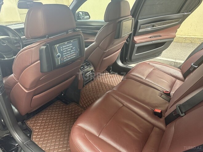 BMW 750 2011, 218,900 km - 4.4 l - Bakı