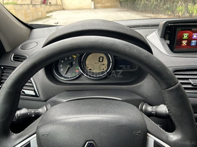 Renault Megane-5