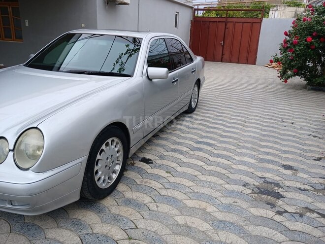 Mercedes E 280 1999, 298,566 km - 2.8 л - Bakı