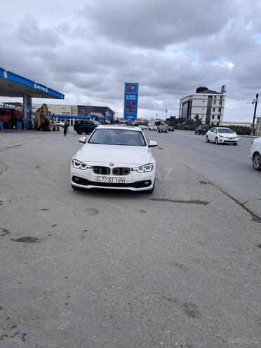 BMW 320-3