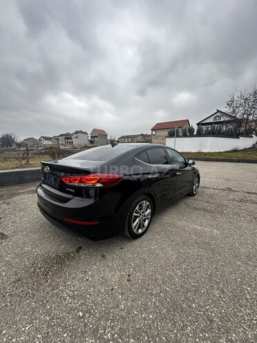 Hyundai Elantra 2016, 208,518 km - 2.0 l - Quba