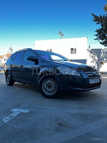Kia Ceed 2008, 266,593 km - 1.6 l - Biləsuvar