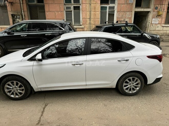 Hyundai Accent 2021, 130,000 km - 1.6 l - Bakı