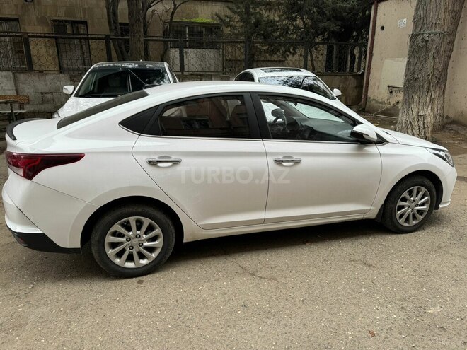 Hyundai Accent 2021, 130,000 km - 1.6 l - Bakı