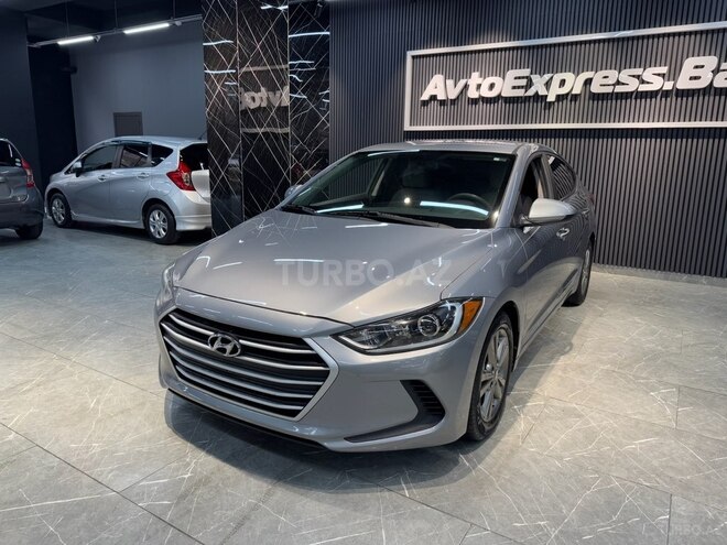 Hyundai Elantra-7