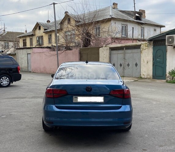Volkswagen Jetta-6