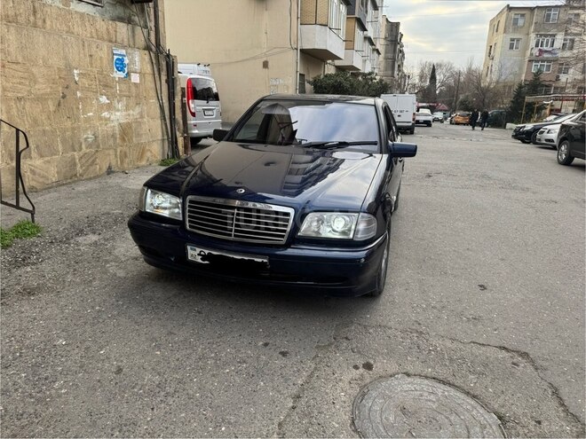 Mercedes C 200 1999, 230,000 km - 2.0 l - Bakı