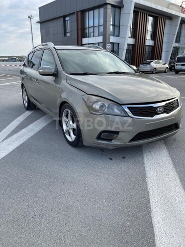 Kia Ceed 2010, 348,000 km - 1.6 l - Bakı