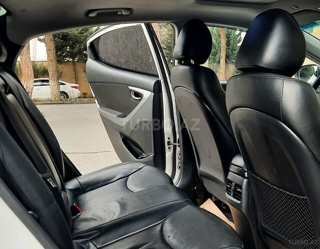 Hyundai Elantra 2014, 130,000 km - 1.8 л - Bakı