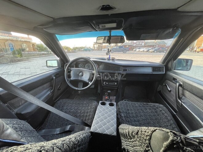 Mercedes 190 1990, 230,721 km - 2.0 l - Bakı