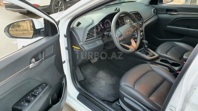Hyundai Elantra 2019, 92,500 km - 1.6 l - Bakı