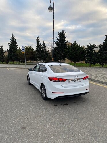 Hyundai Elantra 2017, 28,000 km - 2.0 л - Bakı