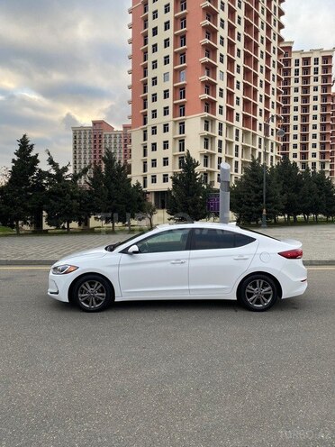Hyundai Elantra 2017, 28,000 km - 2.0 л - Bakı