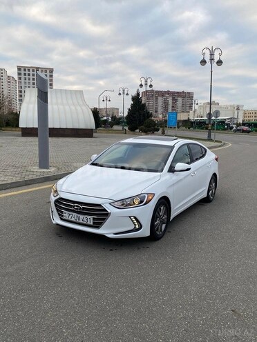 Hyundai Elantra 2017, 28,000 km - 2.0 л - Bakı