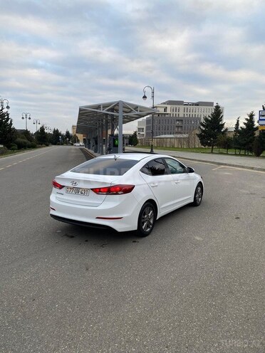 Hyundai Elantra 2017, 28,000 km - 2.0 л - Bakı