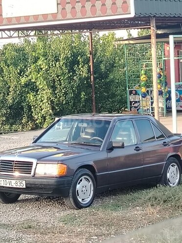 Mercedes 190 1993, 182,000 km - 2.0 l - Ağstafa