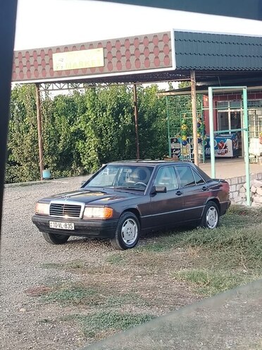 Mercedes 190 1993, 182,000 km - 2.0 l - Ağstafa