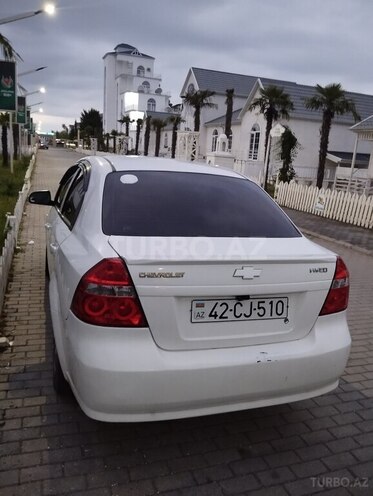 Chevrolet Aveo-2