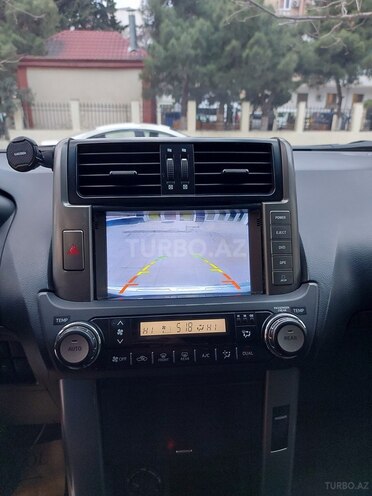 Toyota Land Cruiser Prado-12