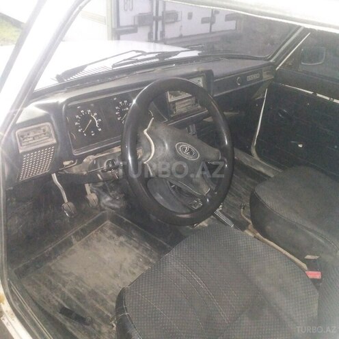 LADA (VAZ) 2107 2004, 45,780 km - 1.6 l - Salyan