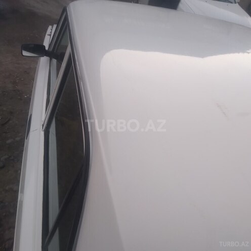 LADA (VAZ) 2107 2004, 45,780 km - 1.6 l - Salyan