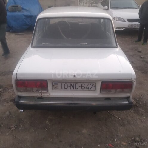 LADA (VAZ) 2107 2004, 45,780 km - 1.6 l - Salyan