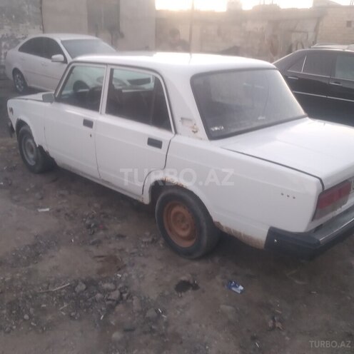LADA (VAZ) 2107 2004, 45,780 km - 1.6 l - Salyan