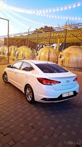 Hyundai Elantra 2019, 149,669 km - 2.0 l - Şirvan