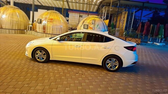 Hyundai Elantra 2019, 149,669 km - 2.0 l - Şirvan