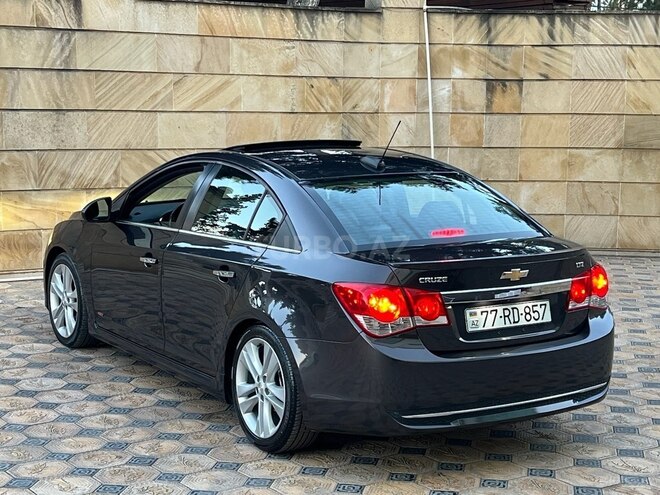 Chevrolet Cruze-4