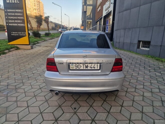 Opel Vectra 2000, 453,000 km - 2.0 л - Qusar