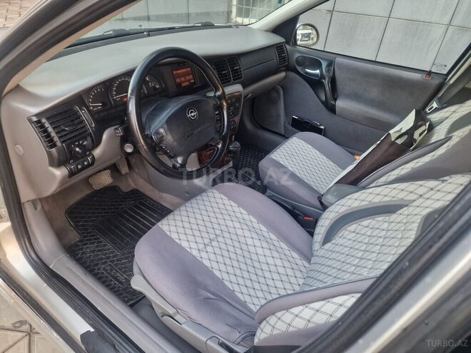 Opel Vectra 2000, 453,000 km - 2.0 л - Qusar