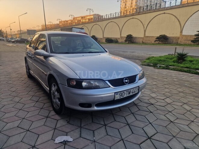 Opel Vectra 2000, 453,000 km - 2.0 л - Qusar