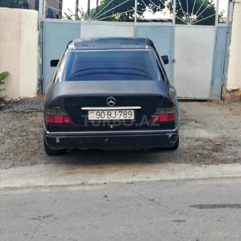 Mercedes E 200 1995, 912,121 km - 2.0 л - Şamaxı