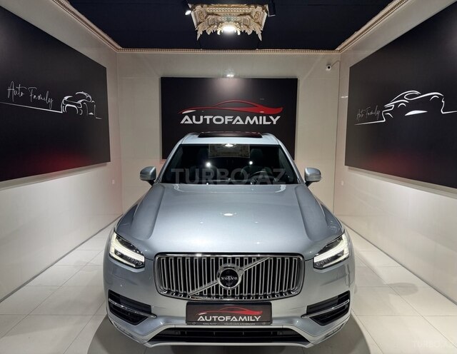 Volvo XC90-2
