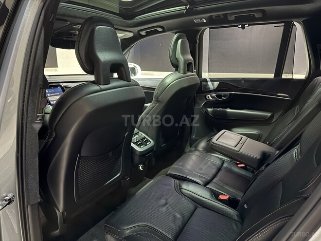 Volvo XC90-13