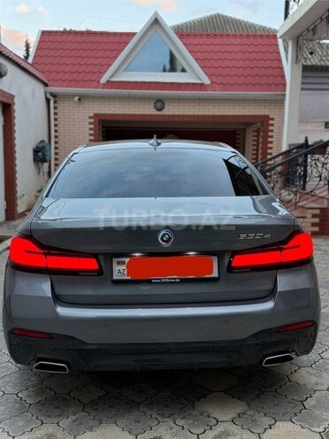 BMW 530e-3