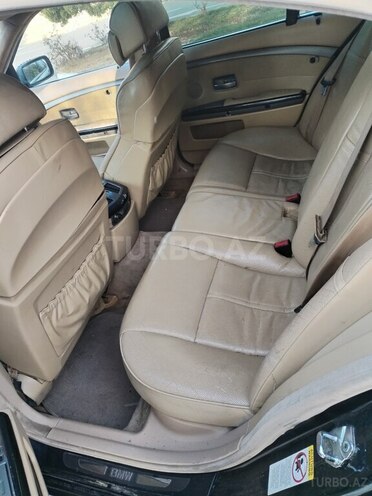 BMW 745-8