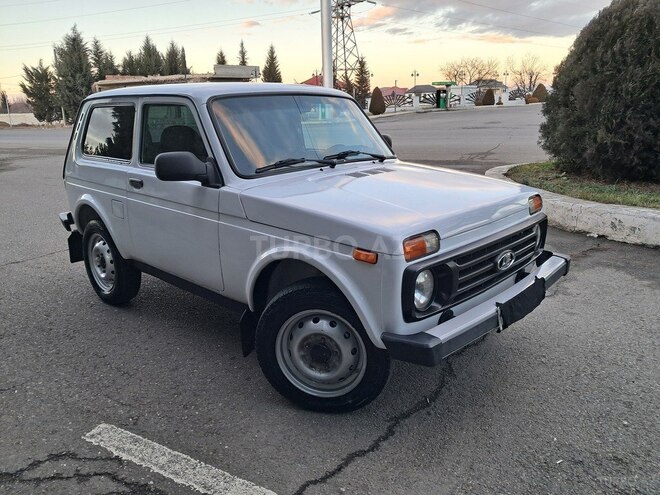 LADA (VAZ) Niva 2009, 288,000 km - 1.7 l - Qazax