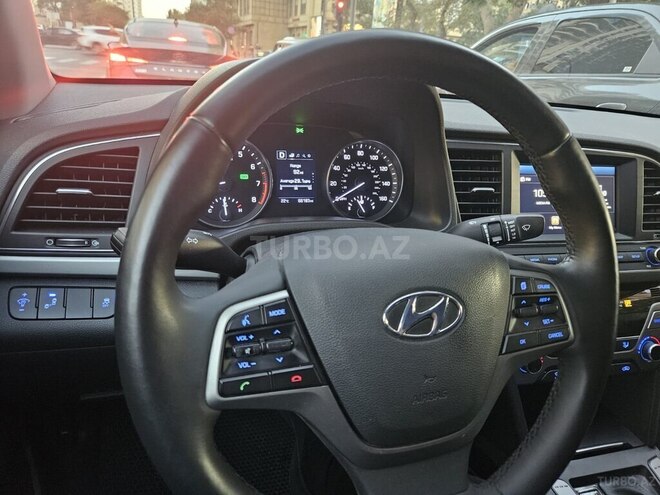 Hyundai Elantra 2017, 124,800 km - 2.0 l - Bakı