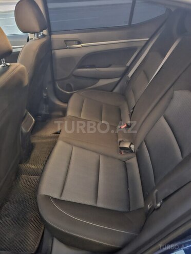Hyundai Elantra 2017, 124,800 km - 2.0 l - Bakı