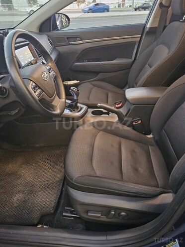 Hyundai Elantra 2017, 124,800 km - 2.0 l - Bakı