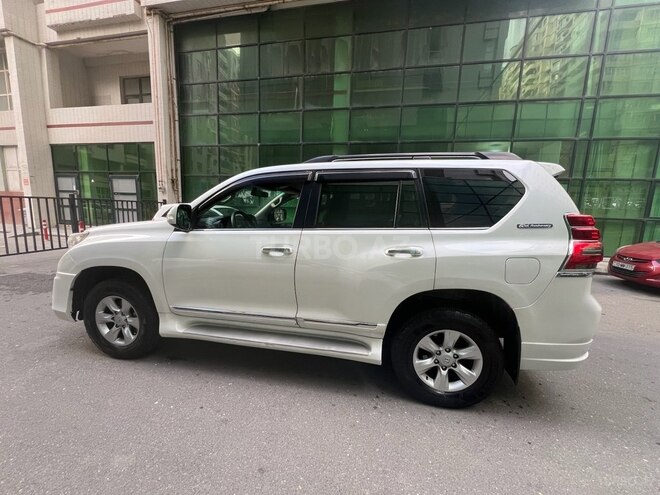 Toyota Land Cruiser Prado-4